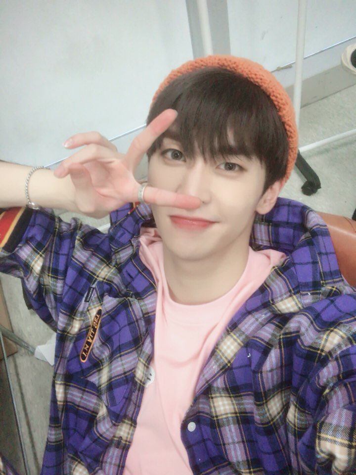 UP10TION's tweet photo. [#샤오] 잘있나 허니텐❤️ https://t.co/YEtL4QoJ3H