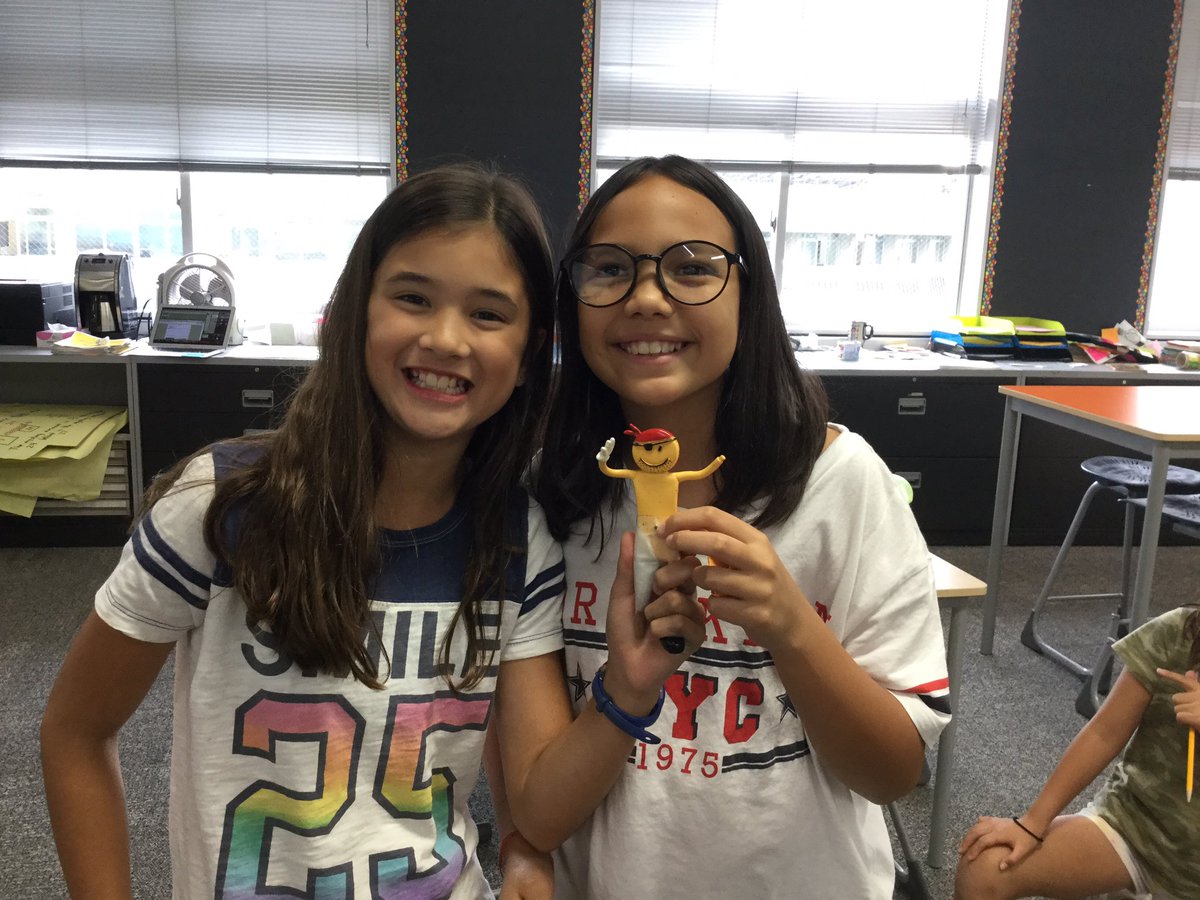 G4asij's tweet photo. Biologists ask questions and make connections when looking at models. #saltyseadogshoutout #curiosity https://t.co/fuBjfBYLy8