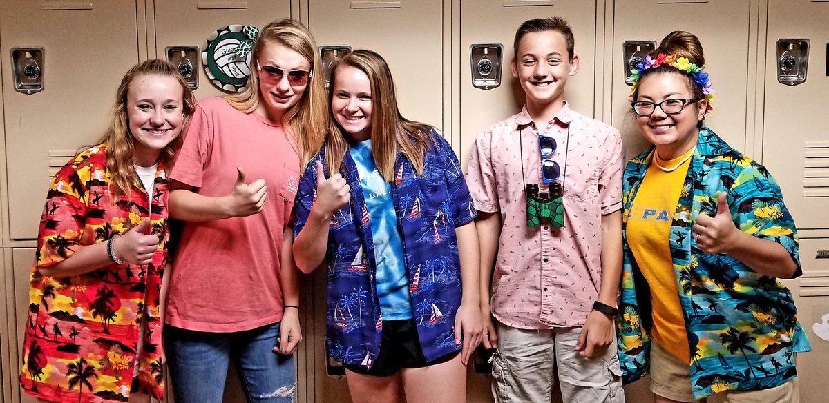 ReffSci's tweet photo. #HOCO Spirit Week 2018!! 💚💛💚💛 #TackyTourist #ClassColor #MHSpride #findtheteacher https://t.co/aCX6jCSfSk