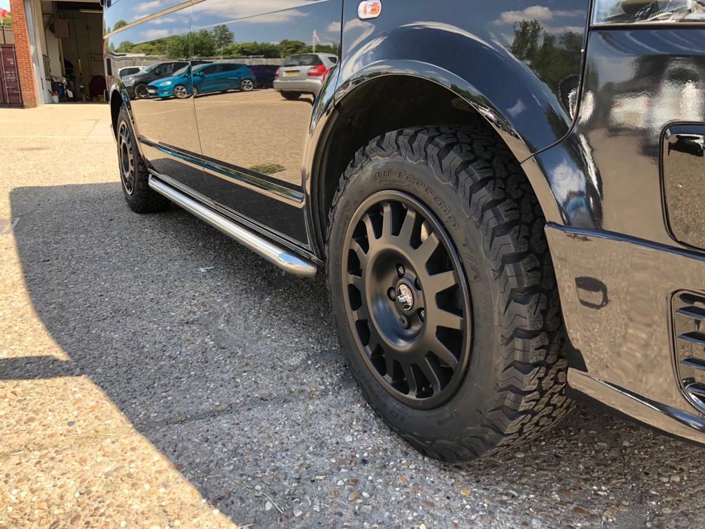 Silverline_UK's tweet photo. New t6 with the new 17” blindo fitted with BFG A/T ready for anything the winter can throw at us!!

Call us on: 01926 490002 or email us: info@silverlinewheels-tyres.com or visit our website: https://t.co/SnLAMOLOiB

#SilverlineWarwick #Silverline https://t.co/cTbdzEY1zm