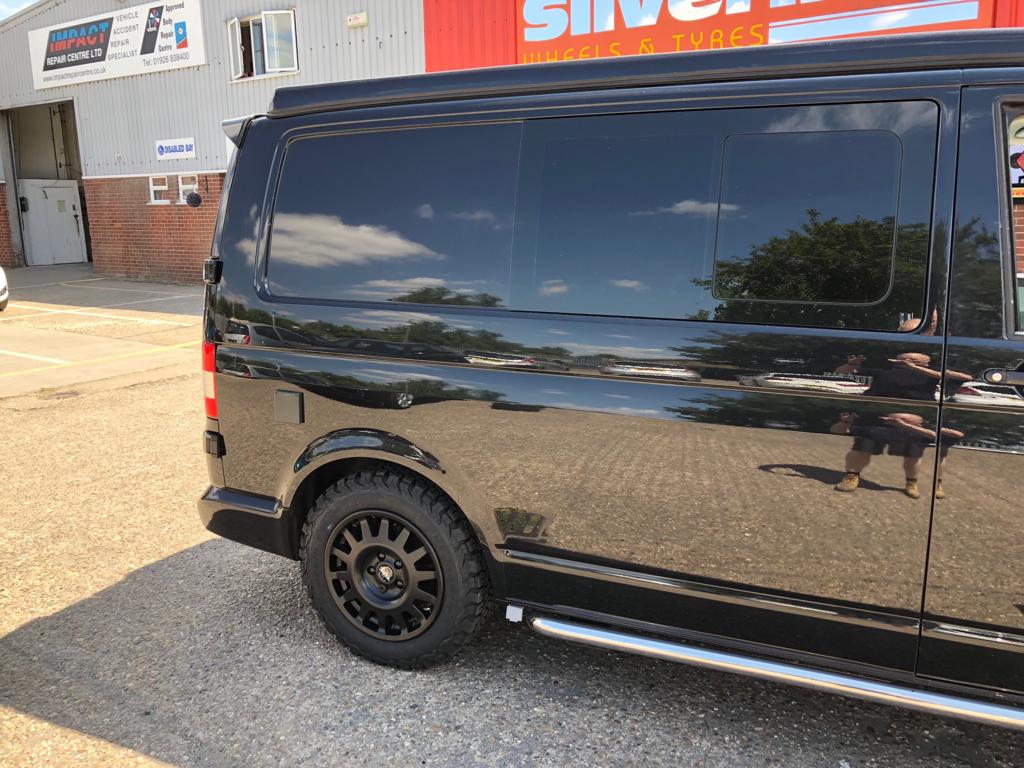 Silverline_UK's tweet photo. New t6 with the new 17” blindo fitted with BFG A/T ready for anything the winter can throw at us!!

Call us on: 01926 490002 or email us: info@silverlinewheels-tyres.com or visit our website: https://t.co/SnLAMOLOiB

#SilverlineWarwick #Silverline https://t.co/cTbdzEY1zm
