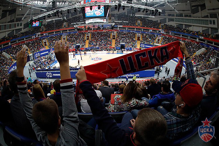 NandoDeColo's tweet photo. First @EuroLeague Win! 👏🏻
#CSKAFCB Game by game... 🏀
@cskabasket 🔴🔵 https://t.co/4Uw7V2ySN6