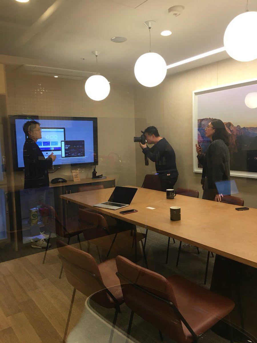 ZPER_team's tweet photo. MEDIA LIVE] @ZPER_team is now on a special interview w/ #SBC (기업나라 - 중소기업진흥공단) 👍

-
#ZPER #ZPR #blockchain #crypto #finance #datasciencecompetition #지퍼 #블록체인 #금융 #데이터사이언스경진대회 #기업나라 #중소기업진흥공단 https://t.co/p9yhvBIlow