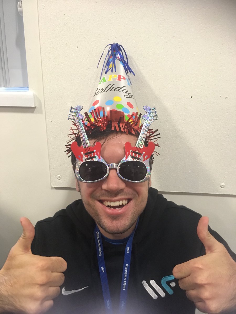 WinFitGym's tweet photo. 30 today 🍰🍰🍰🍰👍👍👍 https://t.co/fJ0KIXb95d