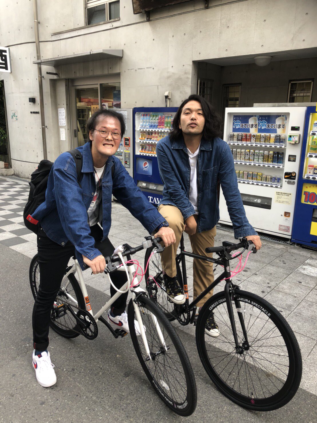 アインシュタイン 稲田 Ar Twitter リコジャパンさんのセレッソモデルの自転車です 笑 渋すぎ 笑 乗りごごち良すぎてm 1の予選会場の大丸心斎橋通り過ぎてしまいました 笑 あははははははははっ 見取り図盛山の同級生の方がやってるみたいです 照笑 はははっ