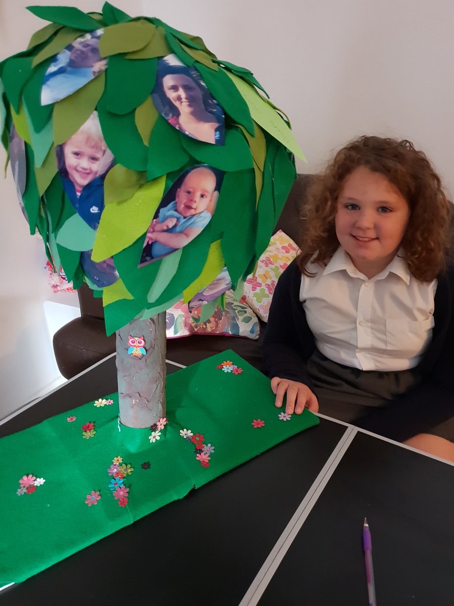 patchworkflower's tweet image. Daisy from 5/6 and Poppy from yr2s #homelearning we really enjoyed making these!! 
Loving the home learning @ChigwellPrimary ❤❤