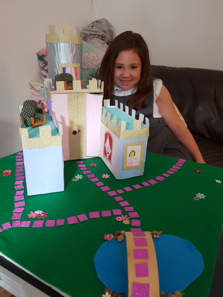 patchworkflower's tweet image. Daisy from 5/6 and Poppy from yr2s #homelearning we really enjoyed making these!! 
Loving the home learning @ChigwellPrimary ❤❤