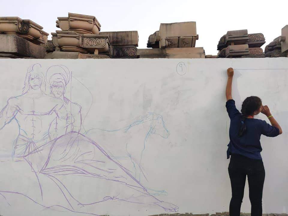 ayodhyaartfest's tweet photo. Here we Go ! The Competition begins..... May the best team Win !
अयोध्या नगरी की दीवालों पर अपना हुनर दिखाते कलाकार । #AyodhyaArtFest https://t.co/Rv0Isxs5wZ