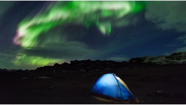 bold_n_cool's tweet photo. Search for the Northern Lights at the New England Outdoor Center in Maine
 It’s possible to spot the northern lights at any time of year at the New England Outdoor Center, but they tend to be most active in the fall and spring. #AuroraBorealis #stargazig #novaluxheadlamp #Hike https://t.co/uufVzMAqFo