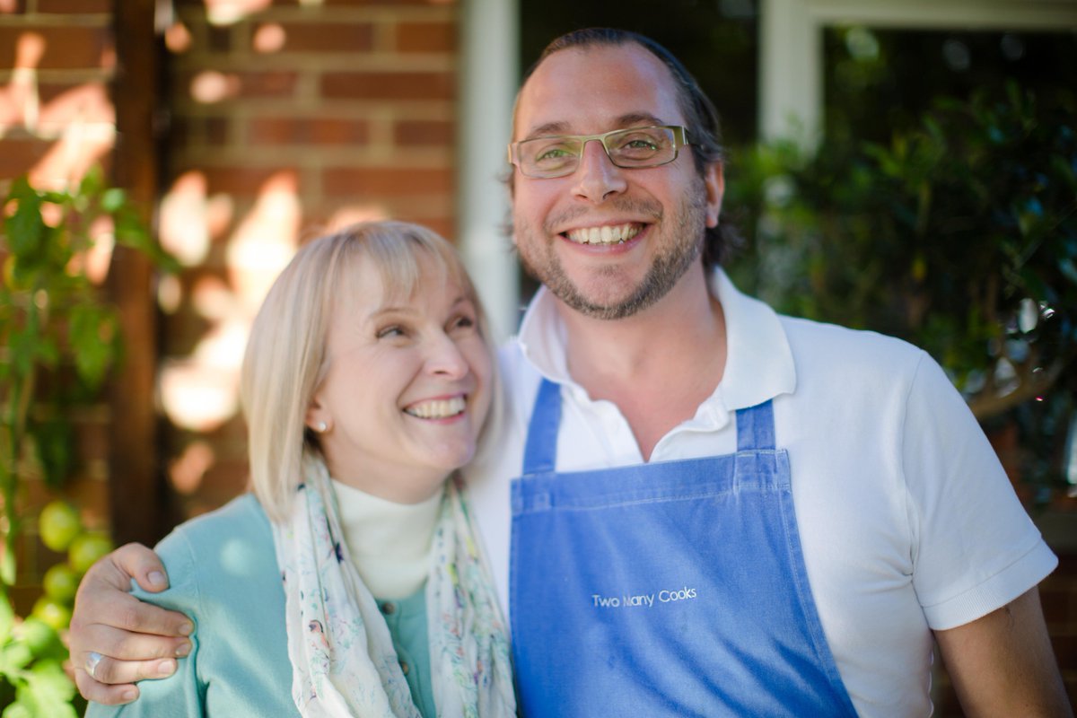 Job alert! we are seeking a dynamic new manager for our neighbourhood coffee shop in #Reigate. Send your CV to hello@twomanycooks.com - we look forward to hearing from you! #Hiring #HiringNow #Jobs