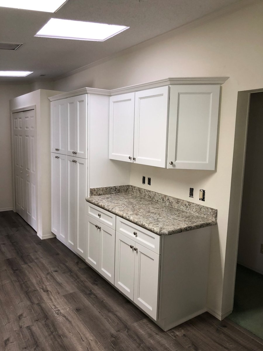 Closetrodz On Twitter New Uptown White Cabinets With Typhoon Ice