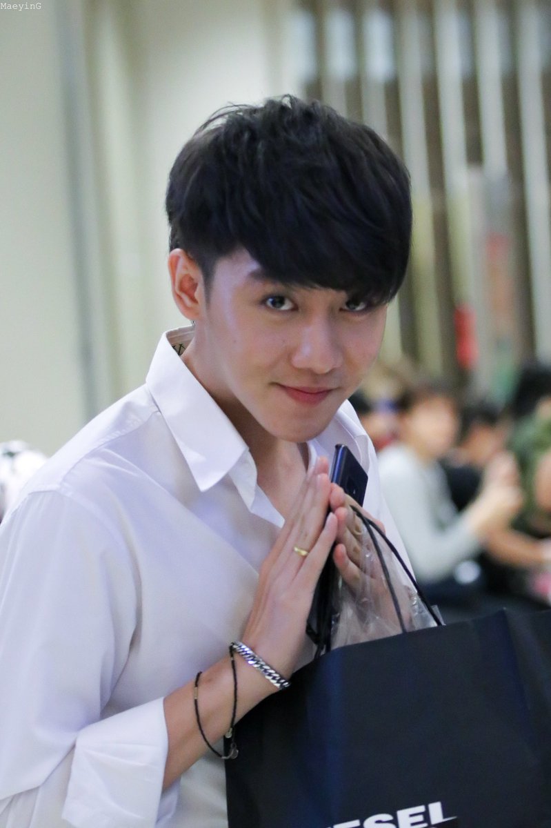 mintmints_2003's tweet photo. @MysteryMark3003 @Mmarksiwat @WITHMARKz แงงง ยาวหน่อยนะคะ 😅 รักก🤞🏻
#walkwithmark 🖤 https://t.co/3F9ZbeEktp