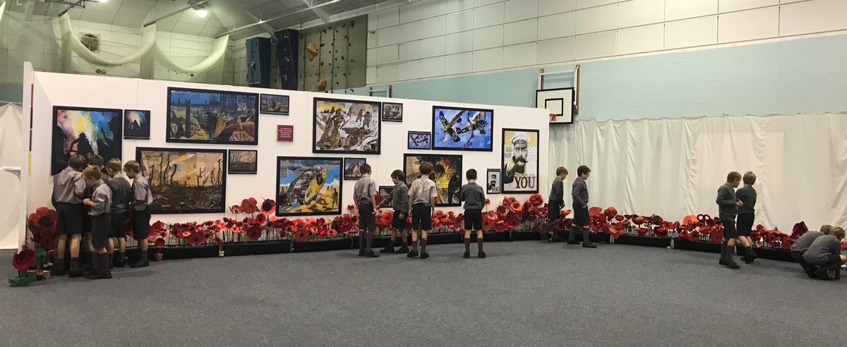 MoulsfordArt's tweet photo. We have all enjoyed a fantastic Arts Week 2018! The boys have made us so proud with their wonderful and thoughtful poppies. #RemembranceDay #LestWeForget https://t.co/FlCpDZ82wi