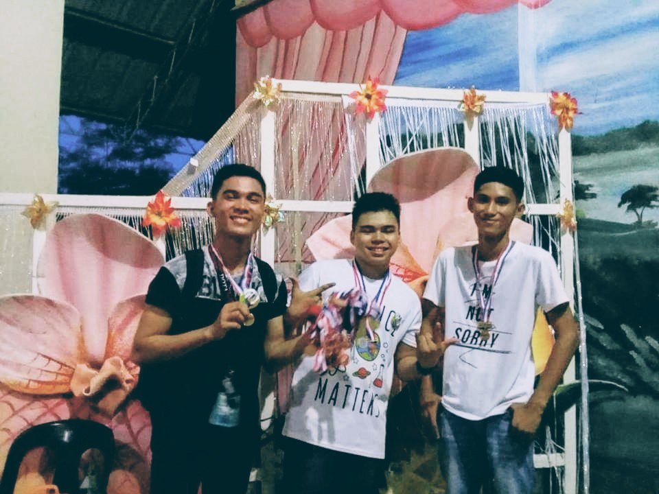 AllHail_ryan00's tweet photo. Division Science Quest 2K18
2nd-Antimicrobial 😈
1st- Robotics 👊
#SHS
#SIPTeam https://t.co/SNCxILvy3S