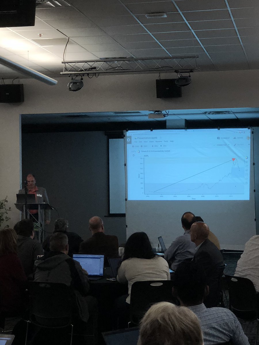 indypy's tweet photo. Common data sources can be used to link graphs together in Bokeh.
#PyDataIndy @yanigisawa https://t.co/F8I2fHHvwT