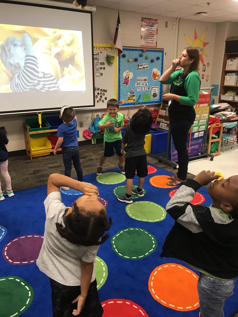 e_shimer's tweet photo. Going on a bear hunt @egepre Pure joy learning position words and sequencing through songs and movement #letthemmove #learnbysinging #makelearningstick @HumbleISD_PREK @HumbleISD_EGE https://t.co/4MBFDrIxF1