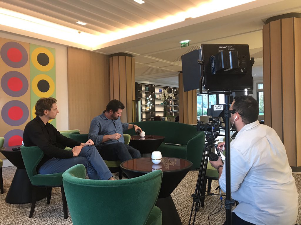 medeflyonrhone's tweet photo. 🎬 Ca tourne à la #VillaMaia ! 
Avec @TLMLyon on vous prépare une surprise pour les 10 ans d'#ActivEntreprendre 🎂
Rendez-vous le 27/11 !!! https://t.co/H8KbqvvJsM