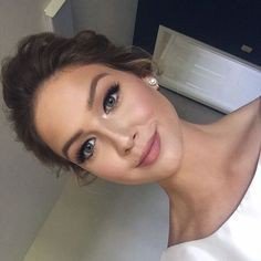 MariandaVeldts2's tweet photo. Wake up &amp; Makeup 

#brunettehair #beauty #beautymakeup #beautyclinicbymarianda #makeupartist #Professional #makeup #makeuptips #makeupaddict #BeautyGate #BeautyInside #lashes #lashextensions #GRLPWR #GRLPOWR #grl #lipsticklover #maccosmetics #lipss https://t.co/gEgKw4DoIh