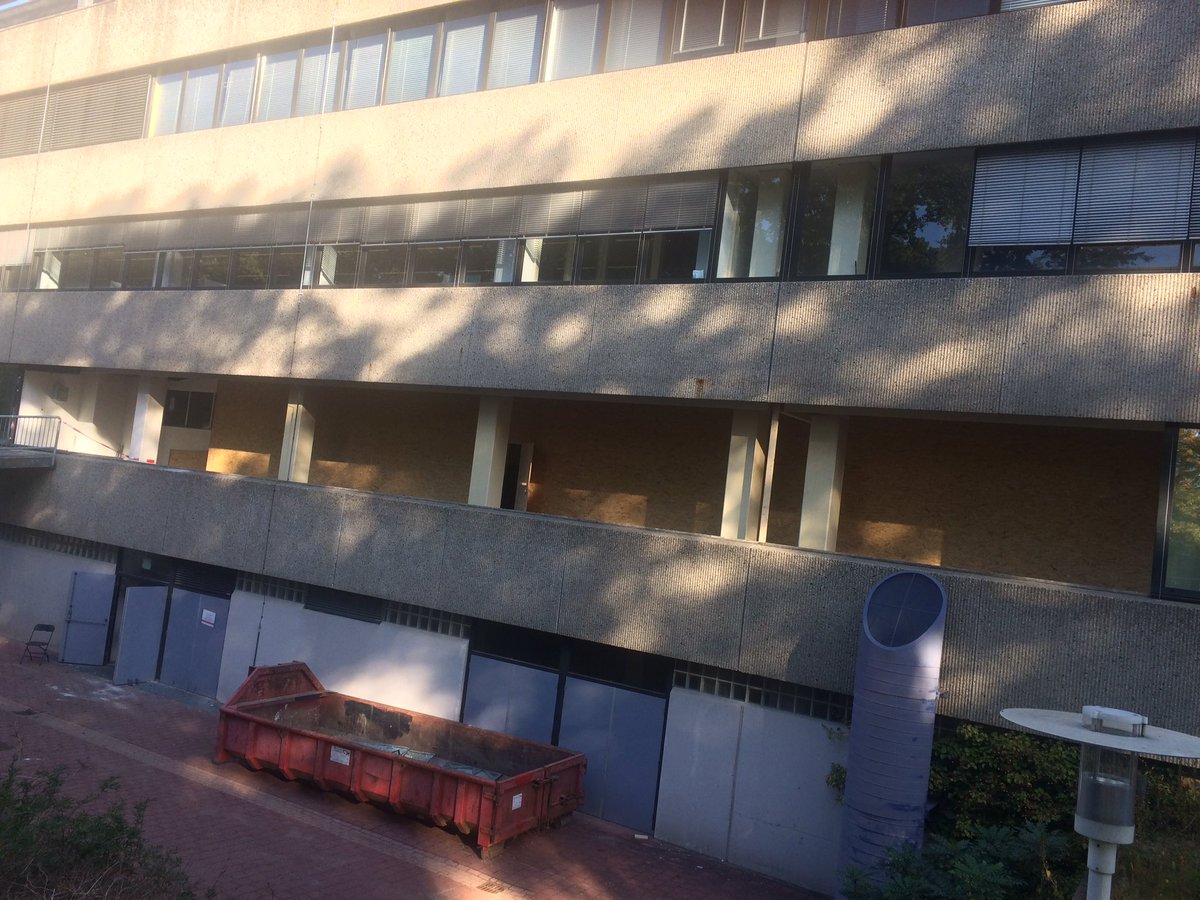 Ook aan de buitenzijde is nu goed te zien dat we volop bezig zijn met de renovatie van het Erasmusgebouw <a href="/Radboud_Uni/">Radboud University</a> <a href="/GiesbersWijchen/">Giesbers</a> <a href="/SjaakLammers3/">Sjaak Lammers</a>