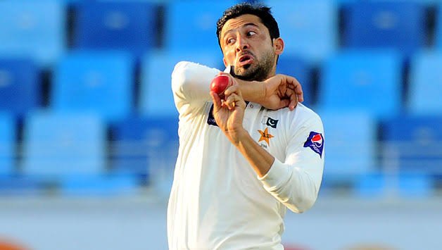 Taufeeq Umer 0 c Jamal Anwar
Imran Butt 0 c Jamal Anwar
Ali Waqas 9 c Zohaib Khan
Khurram Shahzad 4 c Ramiz Aziz
Misbah-ul-Haq 0 c Ramiz Aziz
Bilawal Bhatti 15 c Ramiz Aziz
Mohammad Imran 0 c Ramiz Aziz
<a href="/JunaidkhanREAL/">Junaid khan</a> takes seven for 17 as HBL bowl out SNGPL for 35.
#QEA18