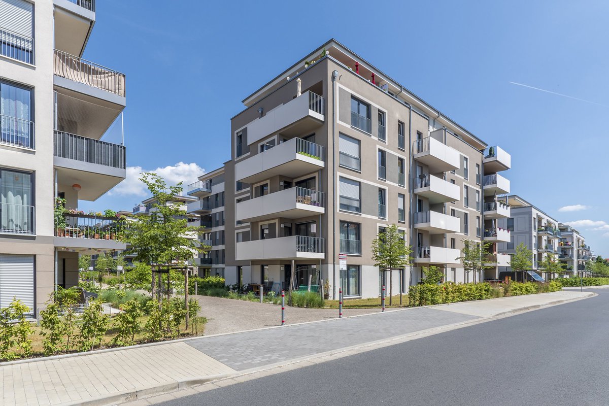 CEMEX_Germany's tweet photo. Quartierneubau in Dresden: Auch eine „Gartenstadt“ braucht Beton.
Mehr dazu:  https://t.co/H0d8GpDxtT @CEMEX_Germany 
#cemex #beton #transportbeton #wohnbau #bauprojekt #dresden #gartenstadt #sachsen #wohnbauprojekt https://t.co/BbblWQYuhi