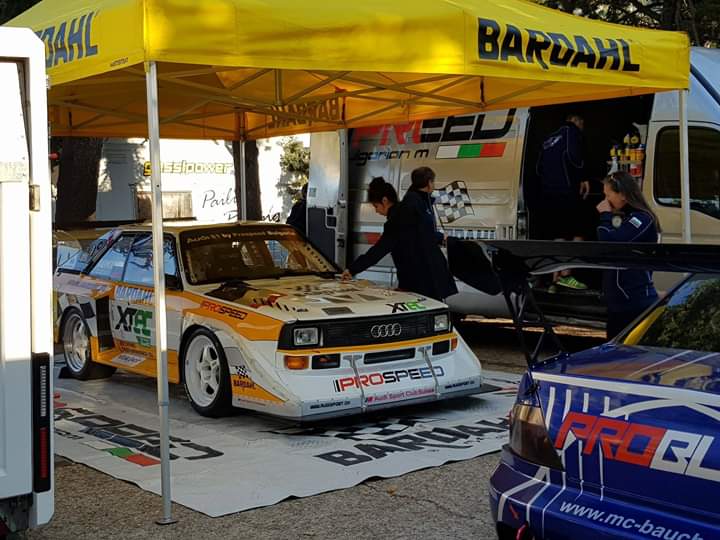 HillClimbLocura's tweet photo. Viernes de verificaciones, luce el sol en GUBBIO ( Italia ) ,el FIA HILLCLIMB MASTERS a horas de comenzar.Sábado desde las 9:30 las mangas de entrenamiento. Domingo desde las 9:00 las 3 carreras oficiales.El domingo será retransmitida por el canal de Youtube de la FIA. #HillClimb https://t.co/Y1seUhRqvX