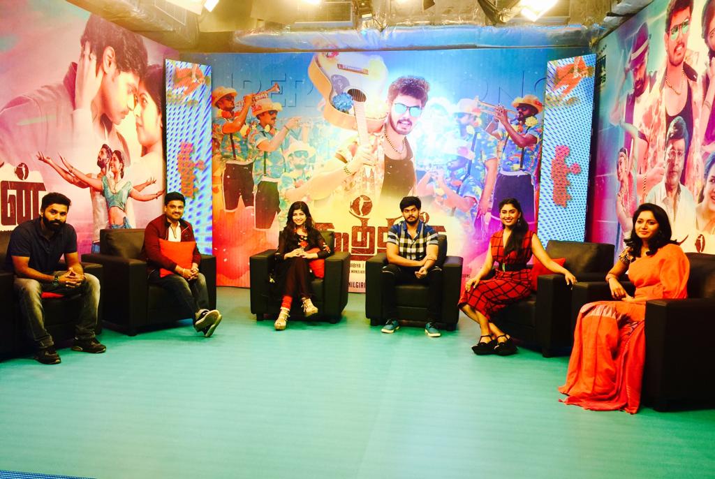 tamilstar's tweet image. #Koothan Team at Kalaignar TV | Movie Running Successfully in Cinemas.

#KoothanRunningSuccessfully @ItsmebalzG @raana5933 @CuteSonalSingh @trendmusicsouth @fameshinewoods #NilgirisMurugan @SevenSri