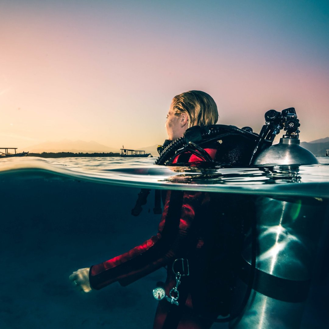 MantaDiveGili's tweet photo. This is how we start our days around here. #theMantaWay π How about you?
(πΈ: @alfredminnaarphotography) #mantadive #mantadivegiliair #iamssi #mantadivegilit #divessi https://t.co/t2dozukqAt