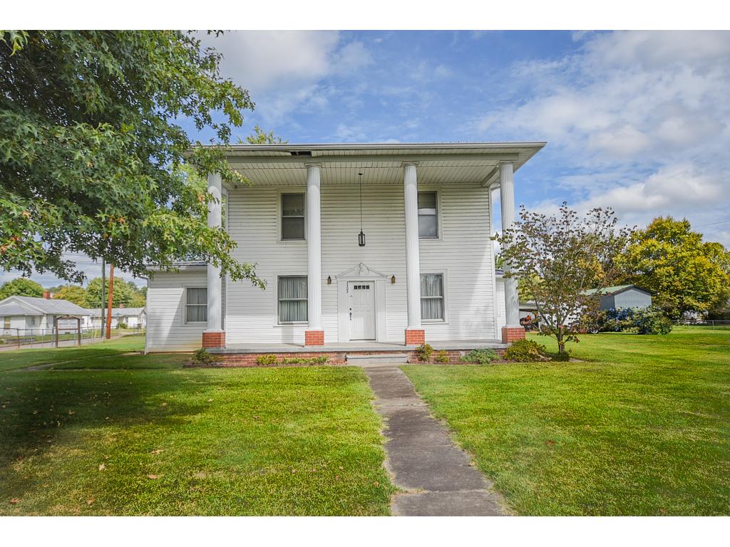 TnRealtorBill's tweet photo. #realestate #johnsoncitytn #bristol #kingsport #BillHall
Call today 423-946-7575 or 423-530-7077. https://t.co/KzsebqLuFW
