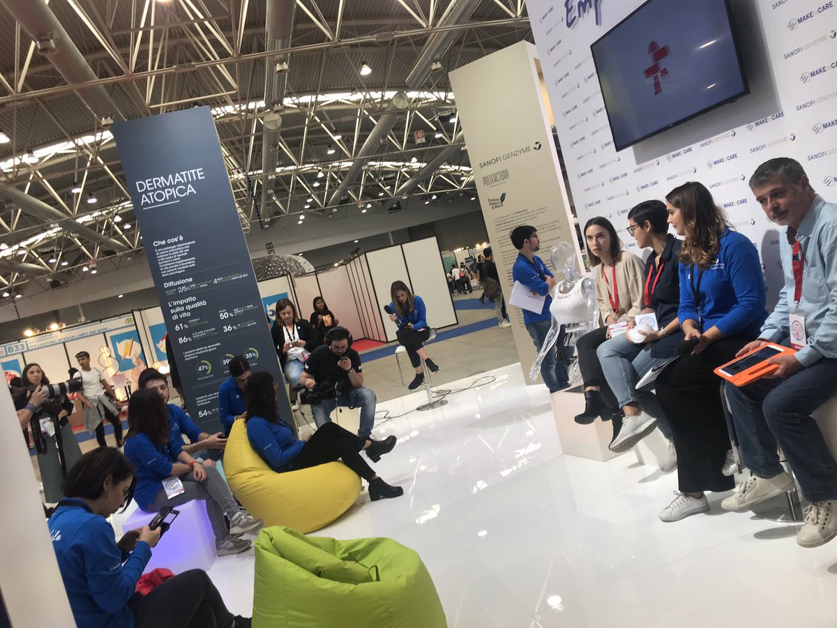 PacilioEleonora's tweet photo. Tra pochi minuti live sulla pagina Facebook @SanofiIT per una nuova intervista ai finalisti del contest #MaketoCare #mfr18 https://t.co/1k9vYNDDW8