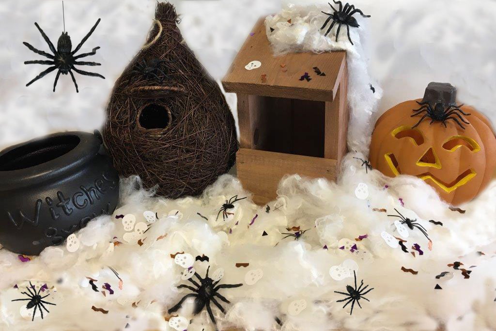 🎃Why not have a go &amp; enter our new #Halloween #competition - all you have to do is RT&amp;F for your chance to #win this pair of birdhouses (sorry props not included) Ends 30/10. UK Only 🎃👻