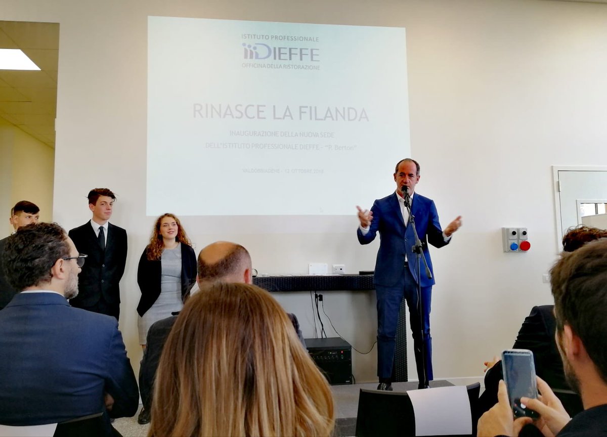_Accademia's tweet photo. Primo giorno del grande weekend di inaugurazione della nuova sede #DIEFFE di #Valdobbiadene con @zaiapresidente @DonazzanElena @federicopendin Famiglia Moretti Polegato https://t.co/SbgXsLjiLK
