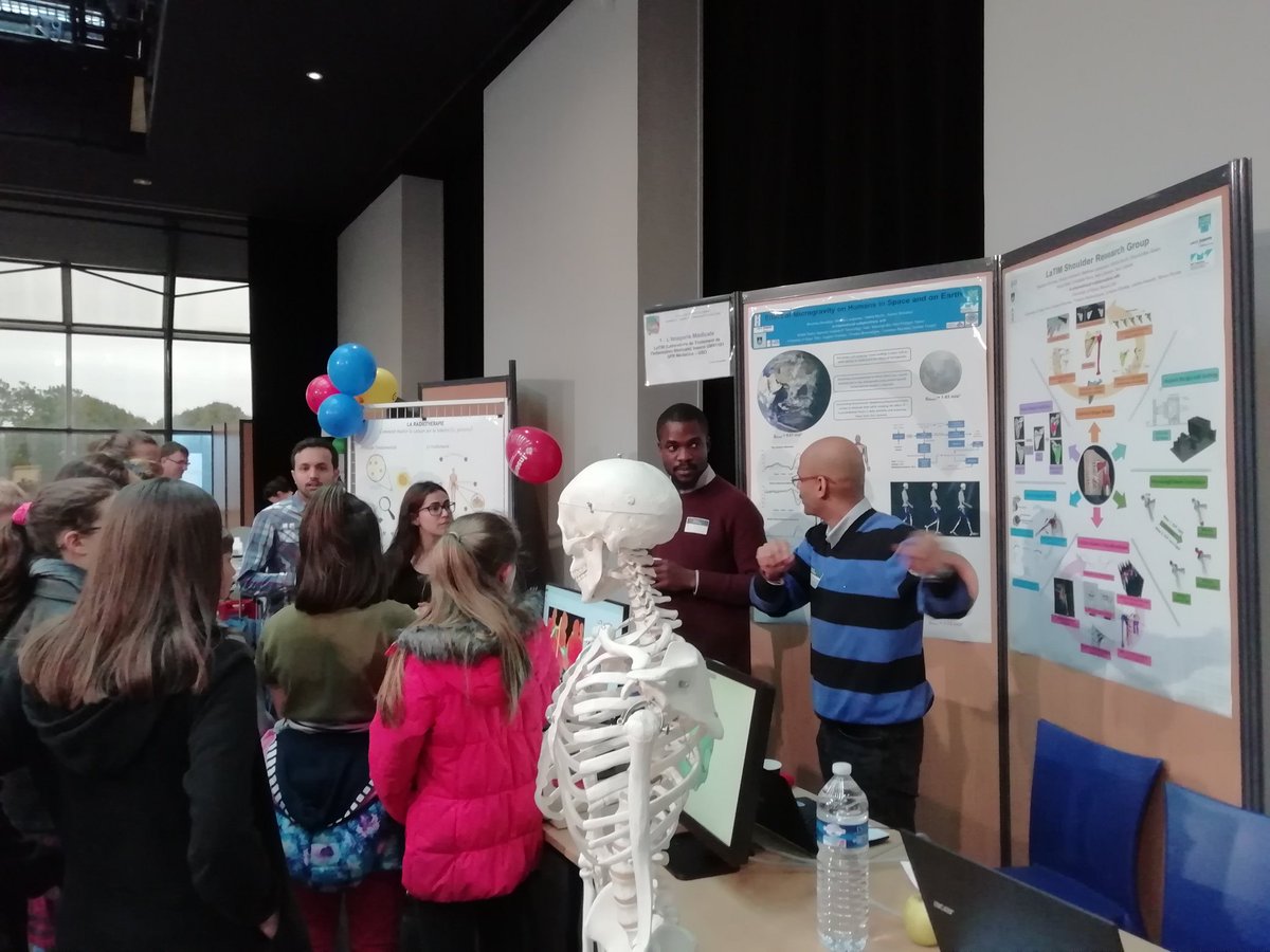 UBO_UnivBrest's tweet image. Le Village des sciences de #Brest c&apos;était ce matin ! Aucun doute : les sciences passionnent les plus jeunes😉 #FDS2018