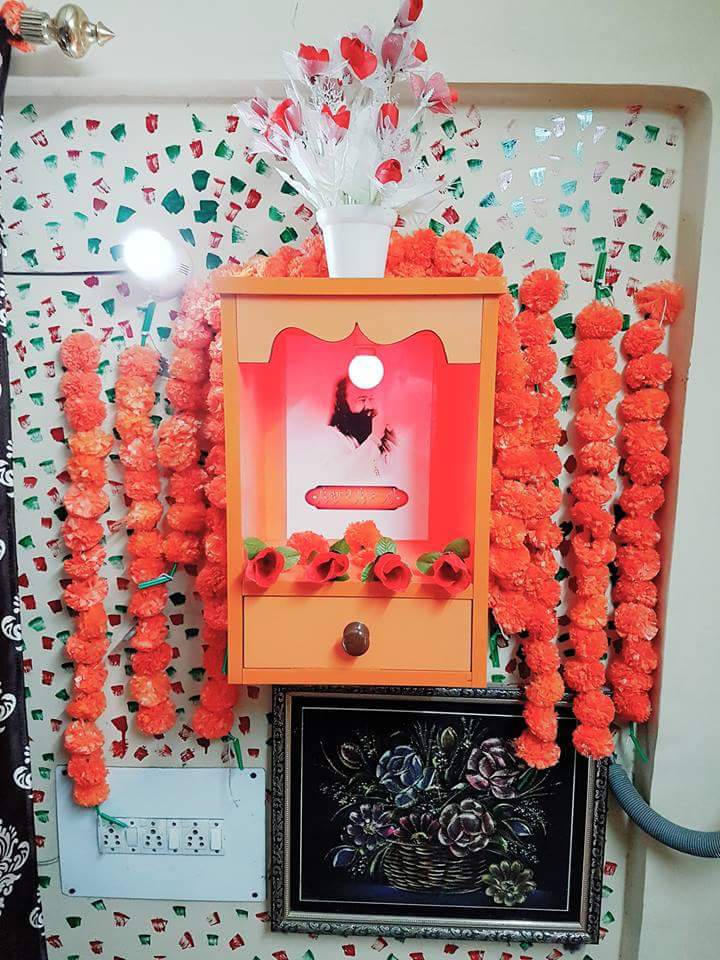 Rajniin89's tweet photo. #LifeChangingTipsByStMSG
☝कर भरोसा अपने सतगुर के नाम पर
☝धोखा कभी ना खायेगा हर क़दम पर
👉सतगुर MSG तेरे घर🏢🏢
☝सब से पहले आयेगा.🙏🙏
@Gurmeetramrahim ji
#तेरे_नाम_का_दीवाना https://t.co/UJ7PkEsmAU