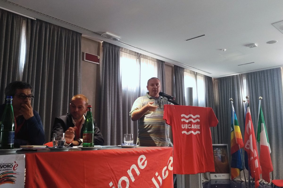 FPCGILBARI's tweet photo. Gli interventi dei delegati rilanciano ambiti della nostra azione: la #Sanità, le #Pensioni, la #Sicurezza, la #Partecipazione. Siamo uniti nella #Responsabilità verso le nuove generazioni e le categorie che non hanno ancora #Diritti #EffePiù #UnitiNellaTutela #UgualiDiritti https://t.co/TYwMUzziih