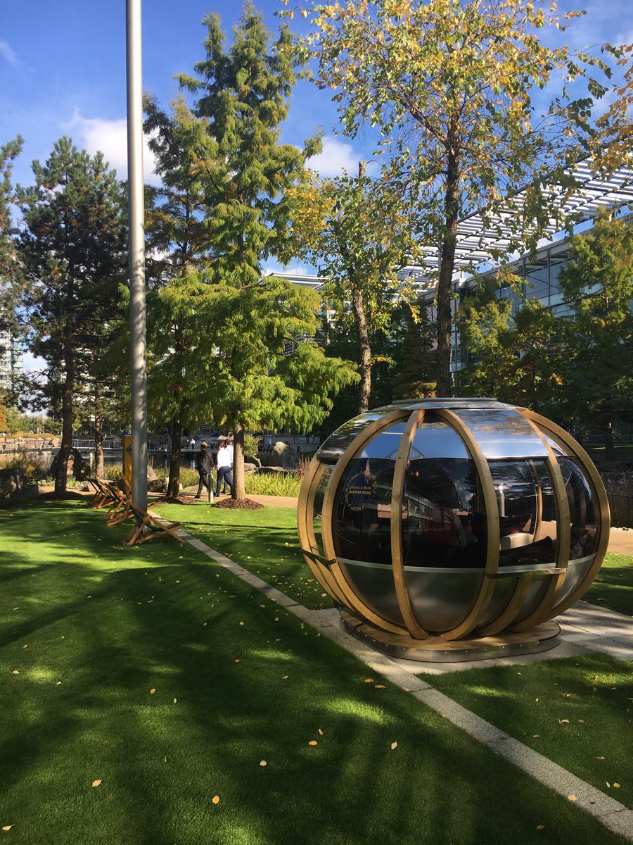RayAlgar's tweet photo. Meeting anyone? If you must hold this meeting, then how about these lovely circa 6-person pods I saw at Chiswick Park London yesterday. https://t.co/NN6TmZnkPo
