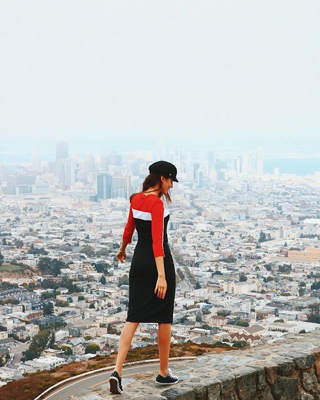 "Si caminas solo iras más rápido, si caminas acompañado llegarás más lejos" #verdadverdadera ¿ Dónde estáis disfrutando del puente? 📸 @segadecastro .
.
#viajar #viajes #viaje #travel #travels #travelblogger #sandratravels #sanfrancisco #california #t… ift.tt/2OWk0oL