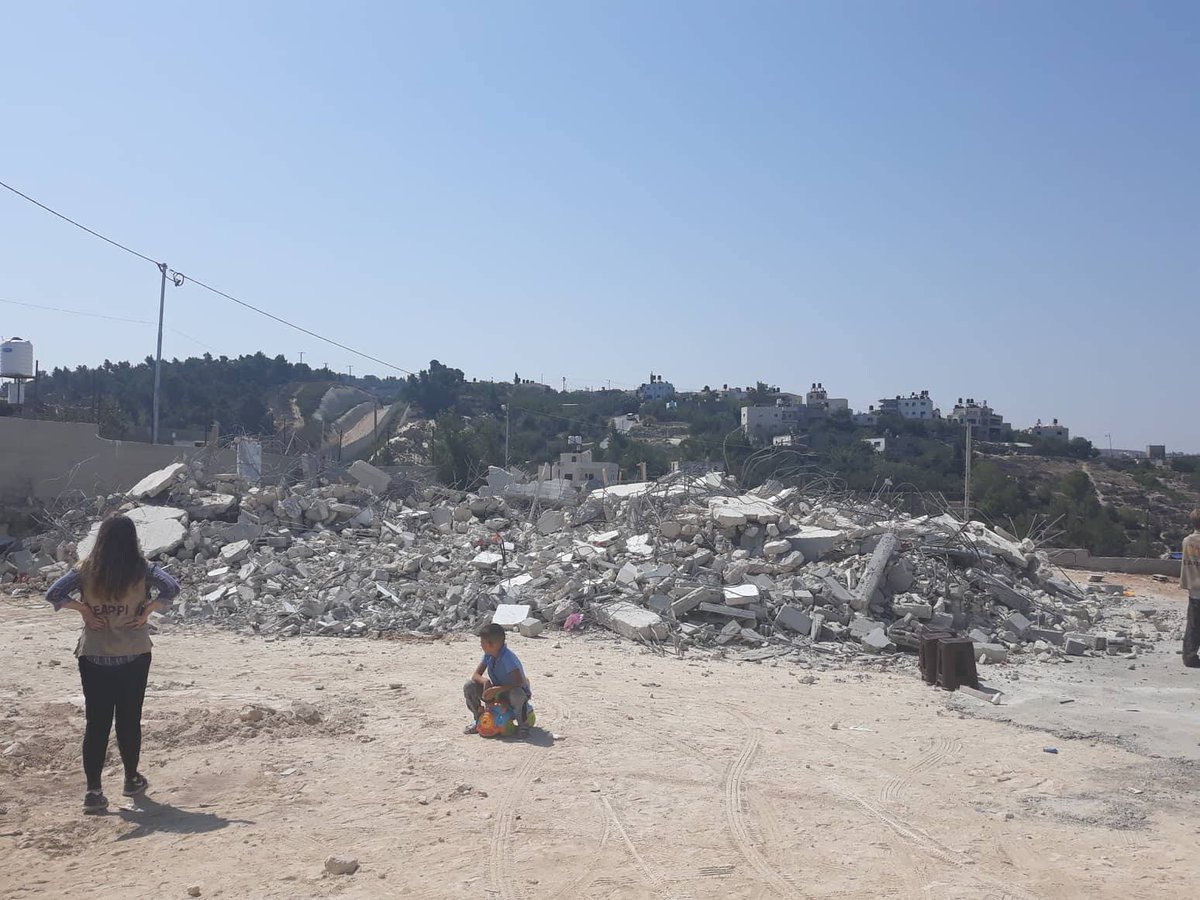 ‘Keeping hope a challenge’, as Al Walaja homes suffer demolition - Read former Ecumenical Accompanier Jamie reflect on the #WCC Pilgrimage blog today: blog.oikoumene.org/posts/keeping-… #JusticeAndPeace #FellowPilgrims