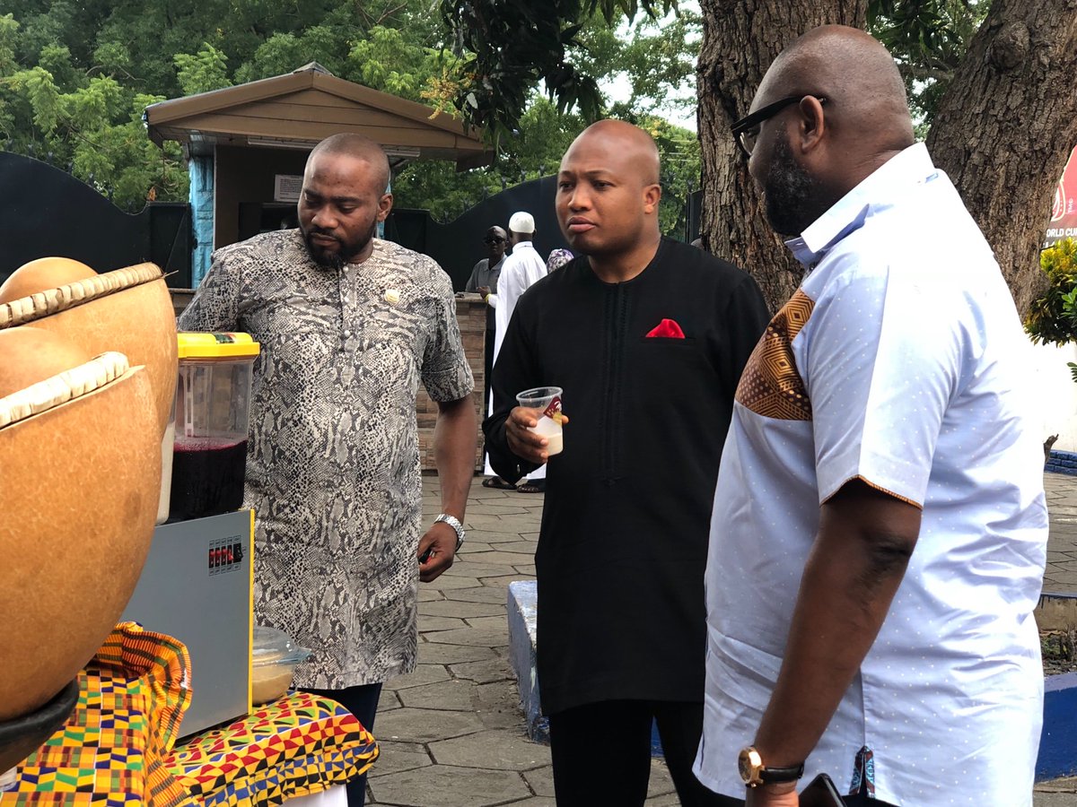 S_OkudzetoAblak's tweet photo. Time to promote Made in Ghana. 
A truly refreshing break when we stepped out of Metro TV’s Good Morning Ghana studio this morning.
Molly’s Local Bar comes highly recommended. https://t.co/4WZxNTn5BS