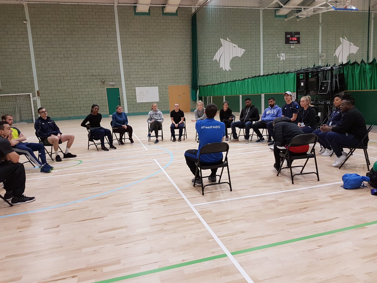 TjDevonport's tweet photo. #feelfabs @moveitorloseit1 delivering a fabulous practical following a morning theory session #6sr008 @wlv_sport @wlv_uni #healthyageing @FABSJULIE https://t.co/Aq6FStmUYs