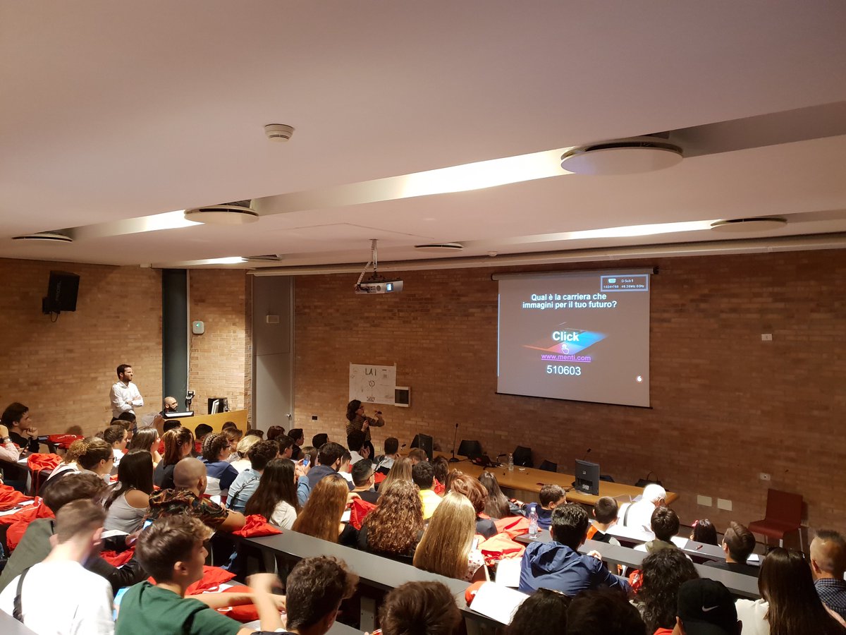 cittascienza's tweet photo. @VodafoneIT con #FutureJobsFinder alla #3giorniperlascuola per orientare i giovani alle professioni digitali del #futuro.
#steam2018 #3gps2018 https://t.co/WF2tkJlhgl