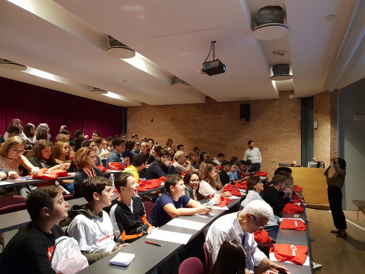cittascienza's tweet photo. @VodafoneIT con #FutureJobsFinder alla #3giorniperlascuola per orientare i giovani alle professioni digitali del #futuro.
#steam2018 #3gps2018 https://t.co/WF2tkJlhgl