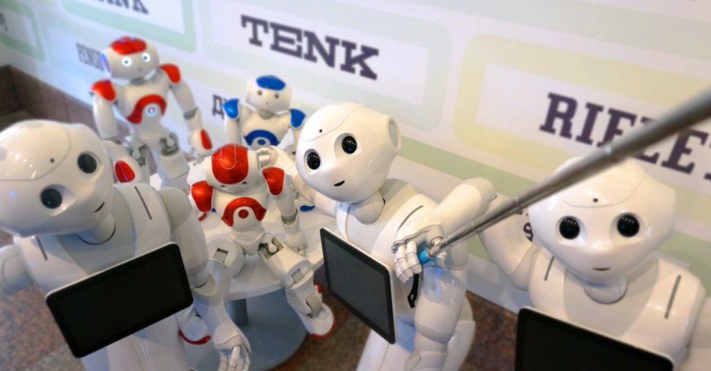 Ross_Radev's tweet image. RT IBMAnalytics "RT IBMAnalytics: Happy Friday from IBM Analytics! 📸 #ICYMI, here’s our top content for the week:
- MDM Express is now available! ibm.co/2pKtYeR
- Join IBM at Community Day: ibm.co/2CzlBen
- New episode of #DataDecode… https://t.co/EAE3YukSNl"