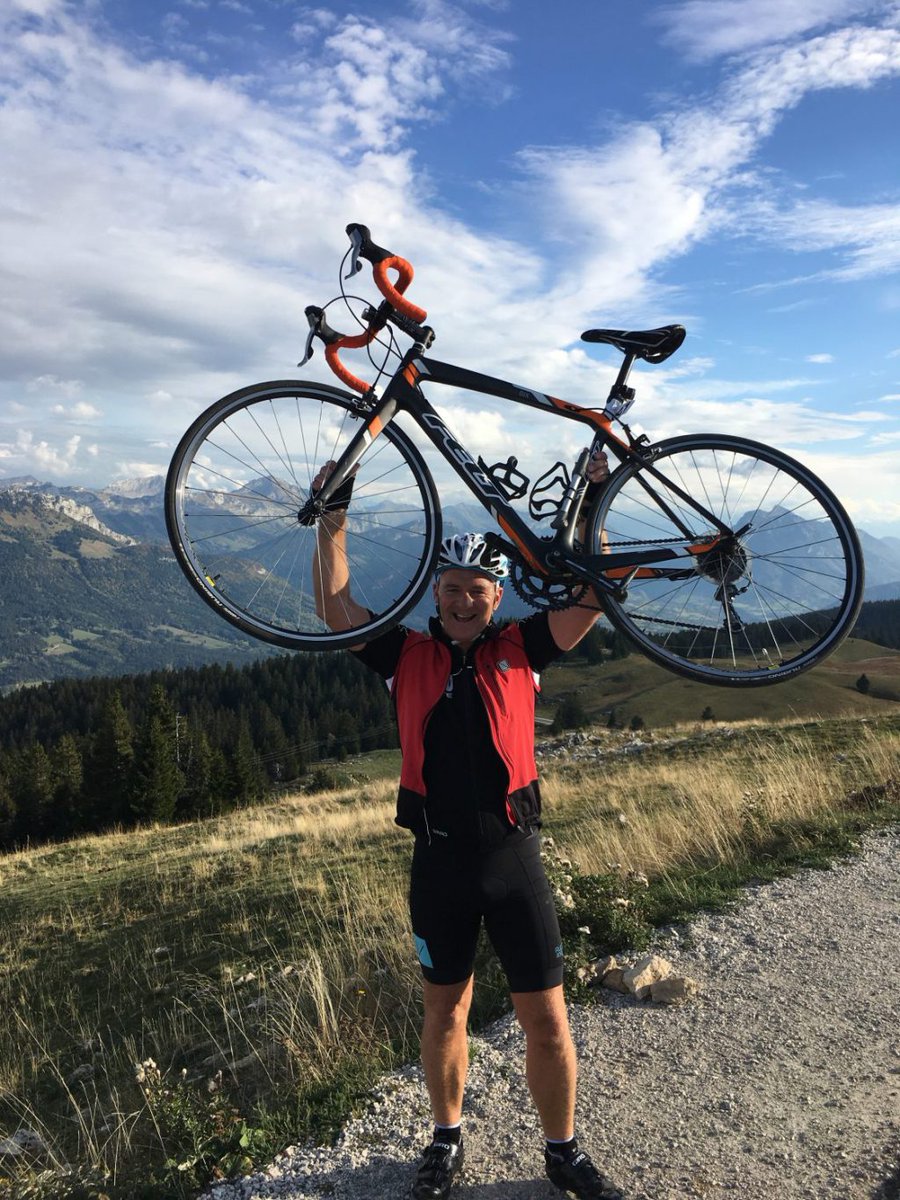 The Alsford Peddlers Cycle Team Tackle France Sponsored by HIPPO &amp; FILLTITE blog.tembediy.com/2018/10/alsfor…