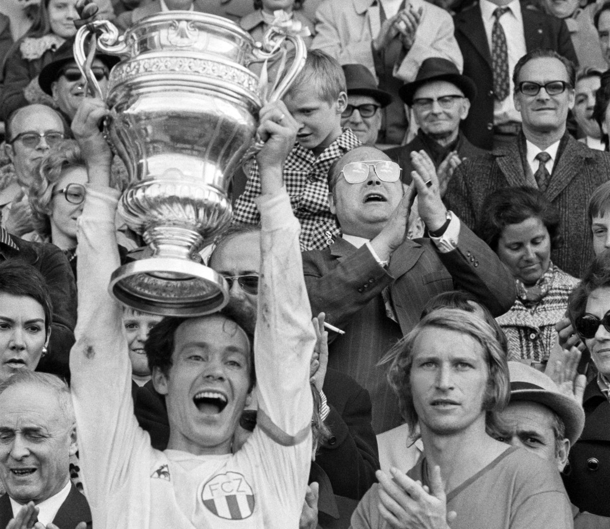 Wir gratulieren #FCZ-Legende Köbi Kuhn von ganzem Herzen zum 75. Geburtstag! fcz.ch/de/ueber-uns/n… #fczuerich #stadtclub