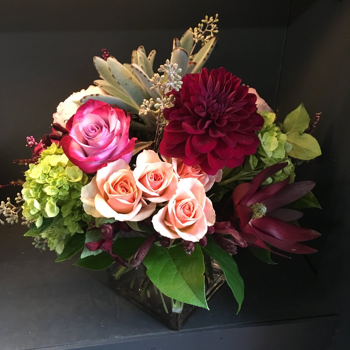 Enchanted Florist tweet media