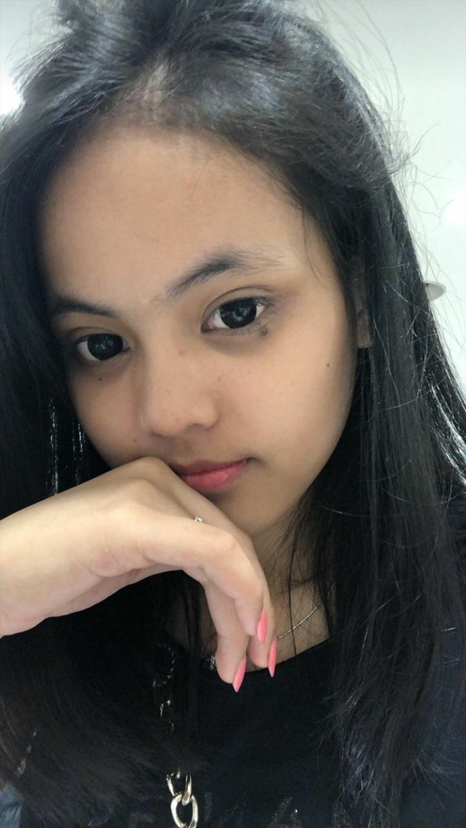 Semangatt mbul <a href="/Da4_Putri01/">Putri Isnari DA4</a> 
#IDA2018PUTRIDA