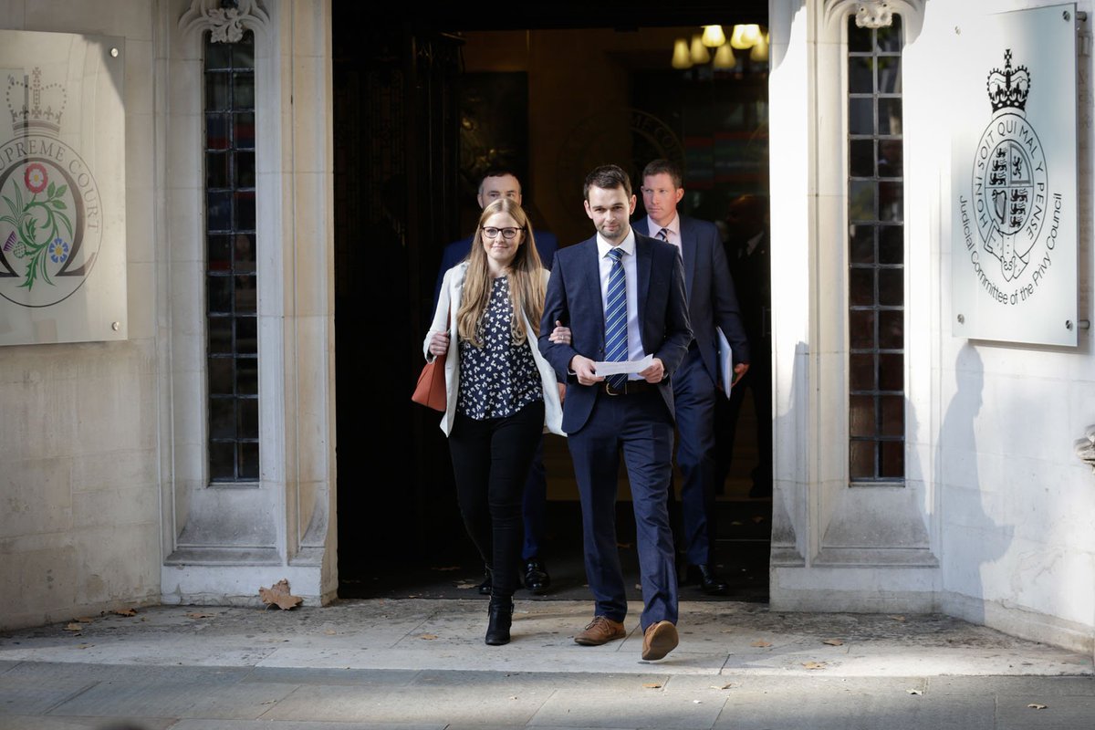 christianorguk's tweet photo. More great photos from Wednesday's landmark #Ashers ruling. Share today! #SupportAshers https://t.co/US779RjpQO