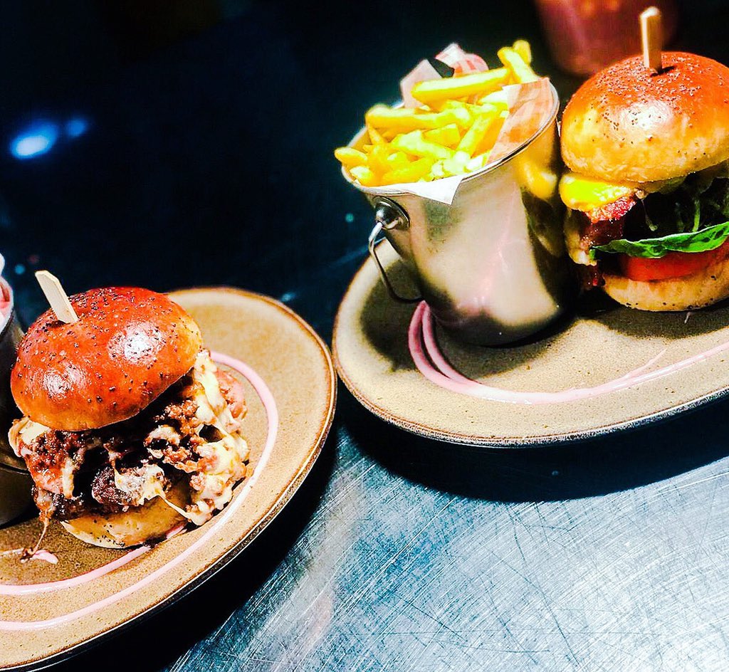 Friday Night | Burger Night 🍔🙌
• 
Selection of hand-made burgers available on our Specials boards! 🤩 
•
#Slaithwaite #Huddersfield #iloveHD