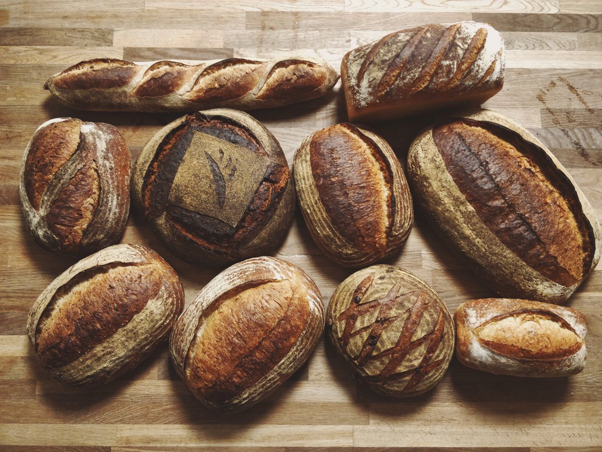 Rough week full of curve balls but the team at <a href="/BrickHouseBread/">Brick House</a> is still firing out crackers. Beautiful start to a Friday morning 💕 #bakeshift